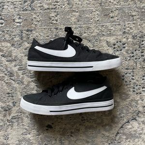 Women’s Nike Court Legacy Canvas Shoes